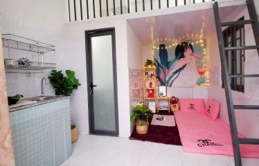Phòng có Gác Rộng 20m2 – Mercedes Quang Trung