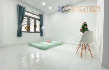 PHÒNG MỚI GẦN ĐH NGUYỄN TẤT THÀNH – SẴN MÁY LẠNH