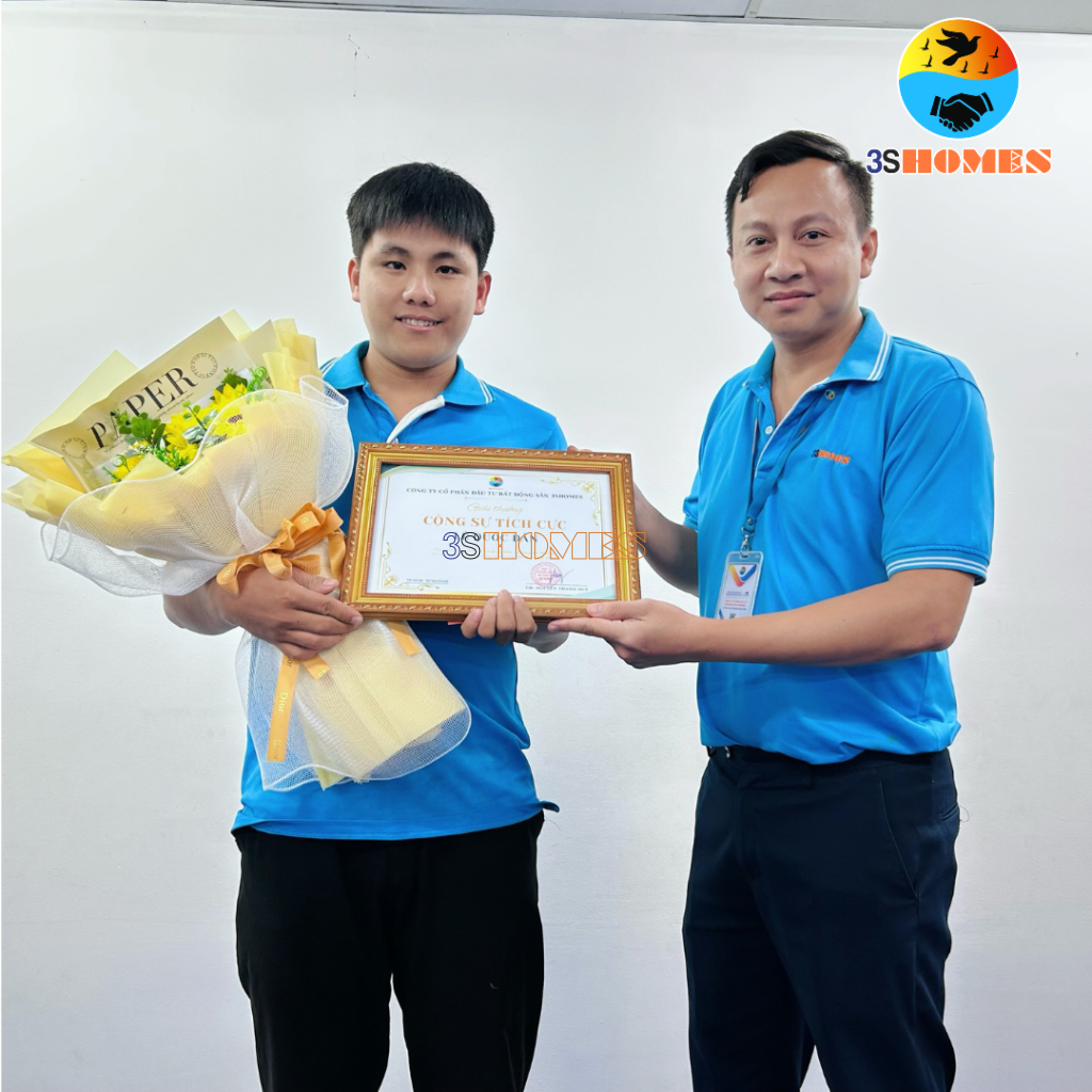 Anh Lê Quốc Dân - Quản lý Khu vực được vinh danh Cộng sự Tích cực tháng 9 của 3SHOMES